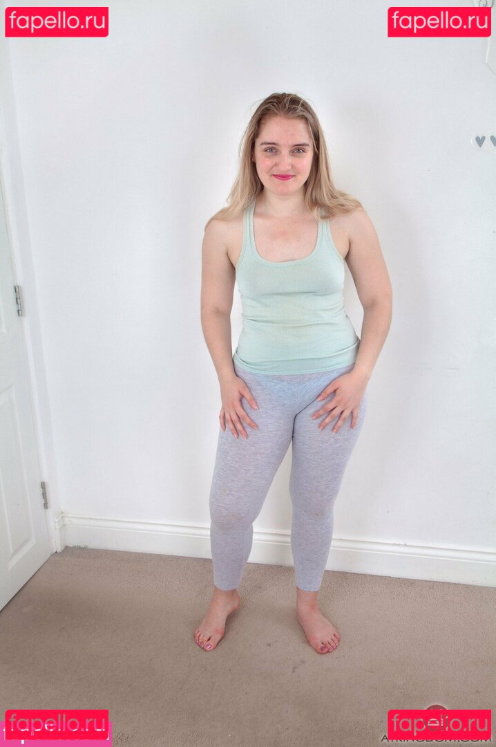Tamsin Riley Nude Onlyfans Photo 44