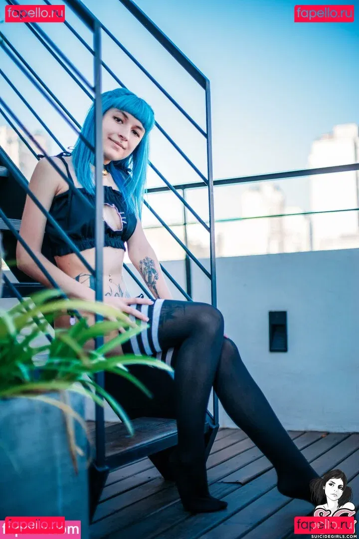 Wingsweak Onlyfans Photo Gallery 