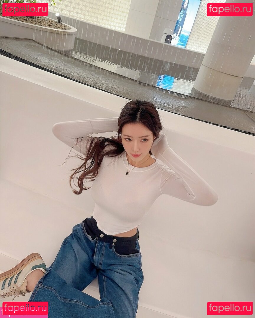 Manyo Yoojin Nude Onlyfans Photo 10