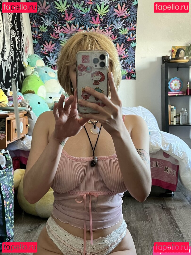 Meowwkarissa Nude Onlyfans Photo 8