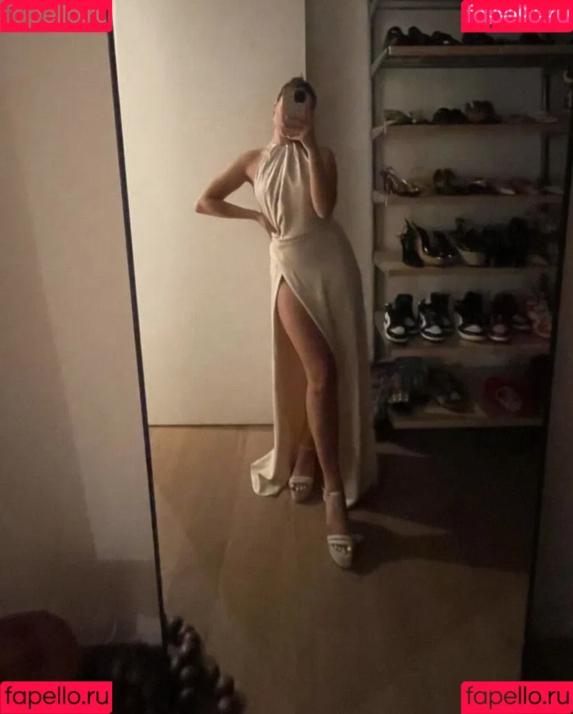 Natasha Bure Onlyfans Photo Gallery 