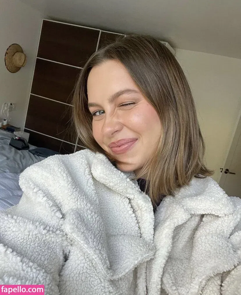 Natasha Bure Onlyfans Photo Gallery 