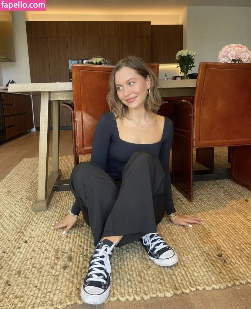 Natasha Bure Onlyfans Photo Gallery 