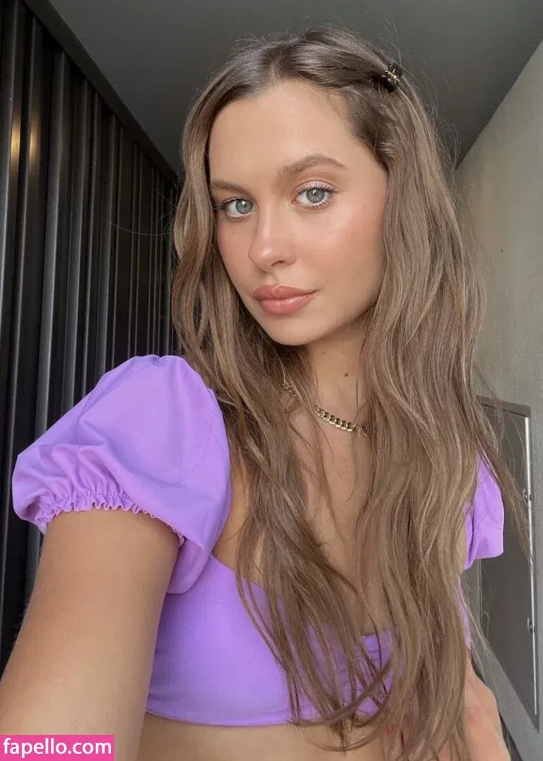 Natasha Bure Onlyfans Photo Gallery 