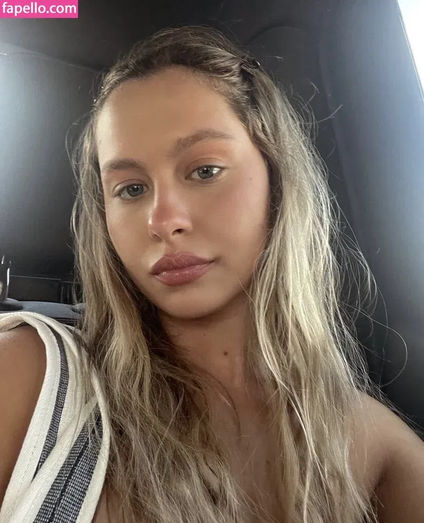 Natasha Bure Onlyfans Photo Gallery 