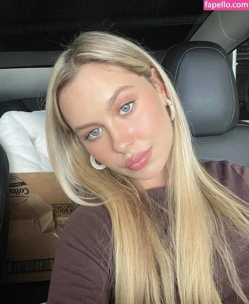 Natasha Bure Onlyfans Photo Gallery 