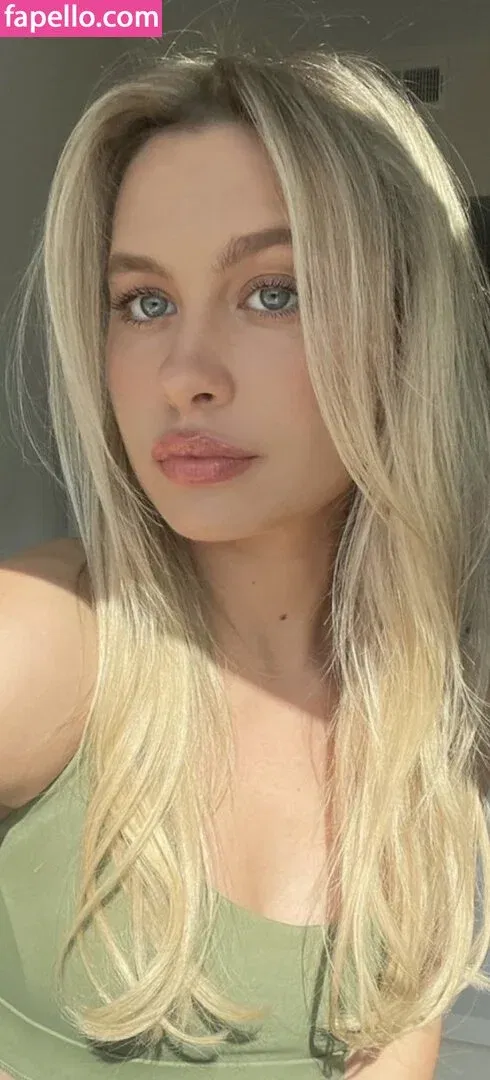 Natasha Bure Onlyfans Photo Gallery 