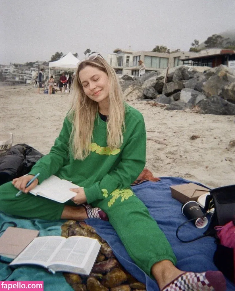 Natasha Bure Onlyfans Photo Gallery 