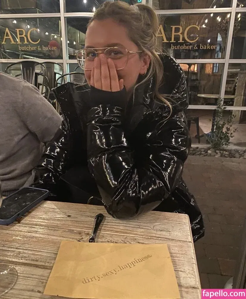 Natasha Bure Onlyfans Photo Gallery 