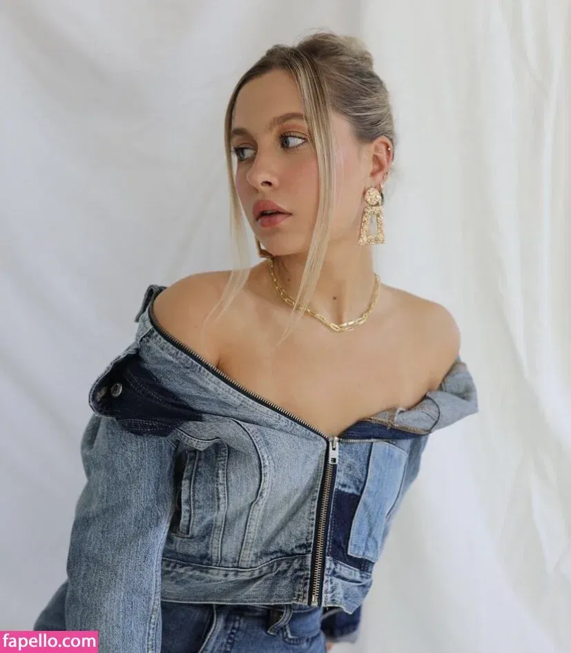 Natasha Bure Onlyfans Photo Gallery 