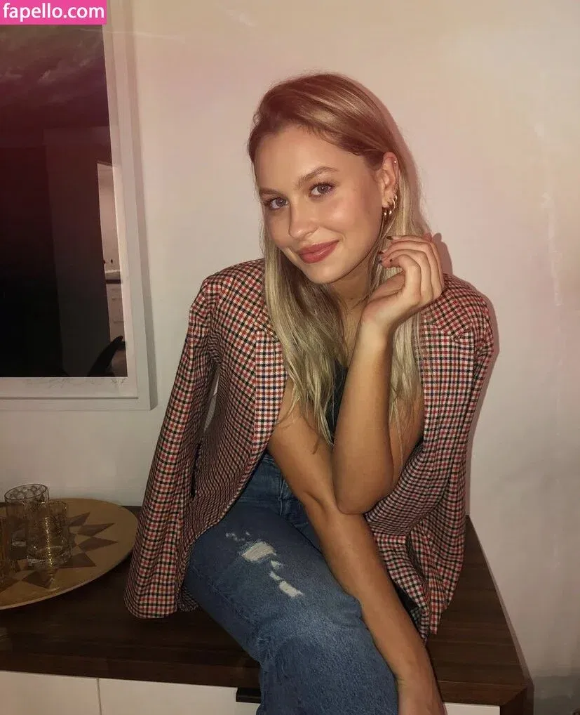 Natasha Bure Onlyfans Photo Gallery 