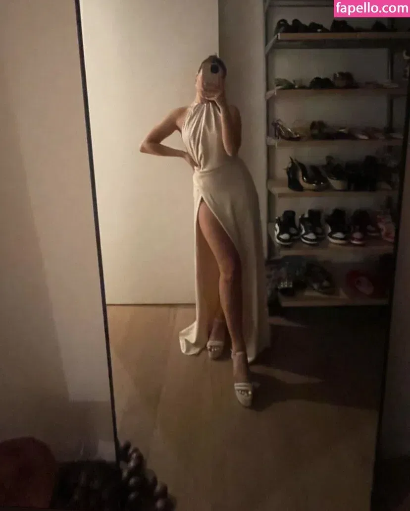 Natasha Bure Onlyfans Photo Gallery 