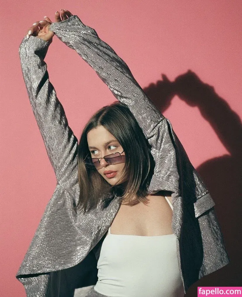 Natasha Bure Onlyfans Photo Gallery 