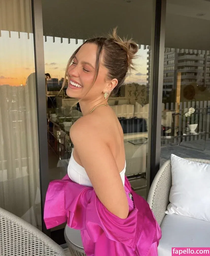 Natasha Bure Onlyfans Photo Gallery 