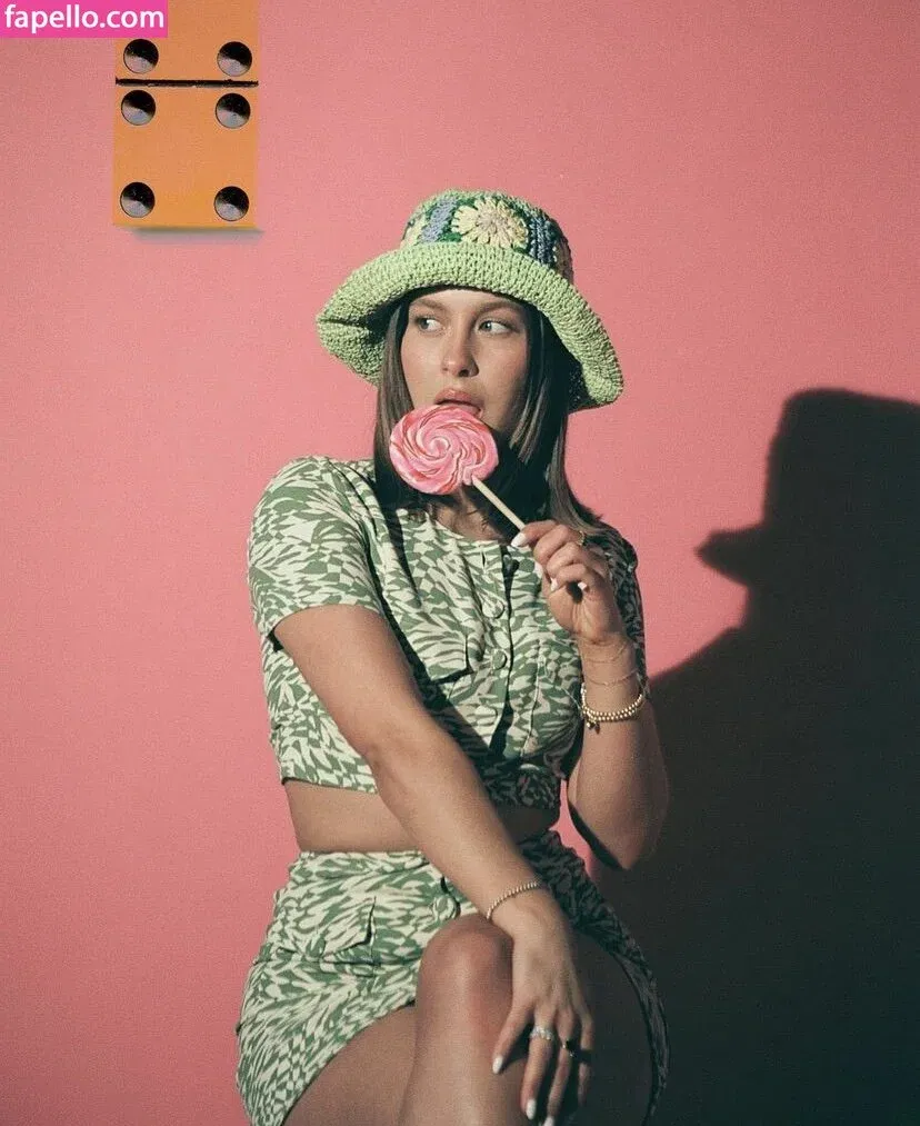 Natasha Bure Onlyfans Photo Gallery 