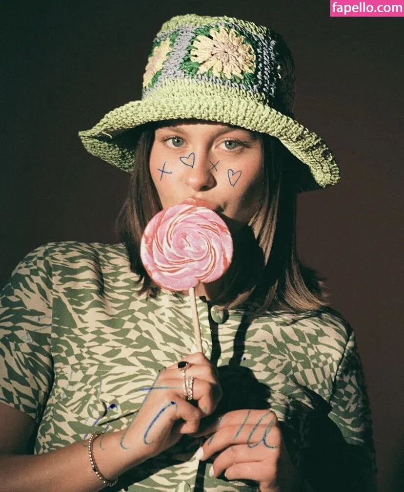 Natasha Bure Onlyfans Photo Gallery 