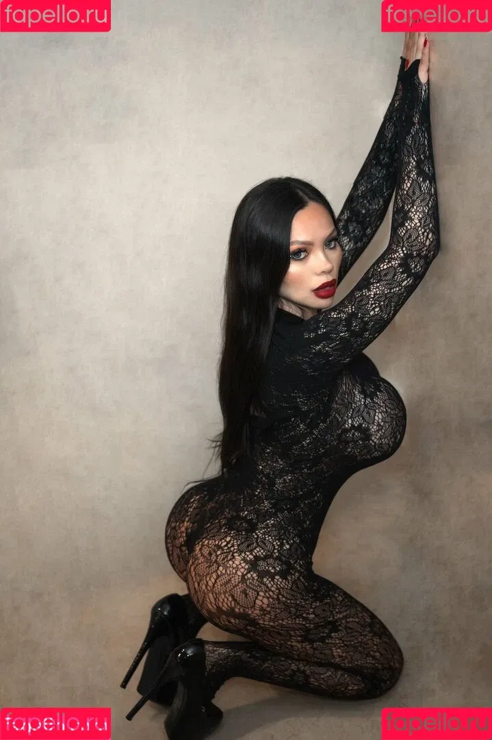 Nicol Loveee Onlyfans Photo Gallery 