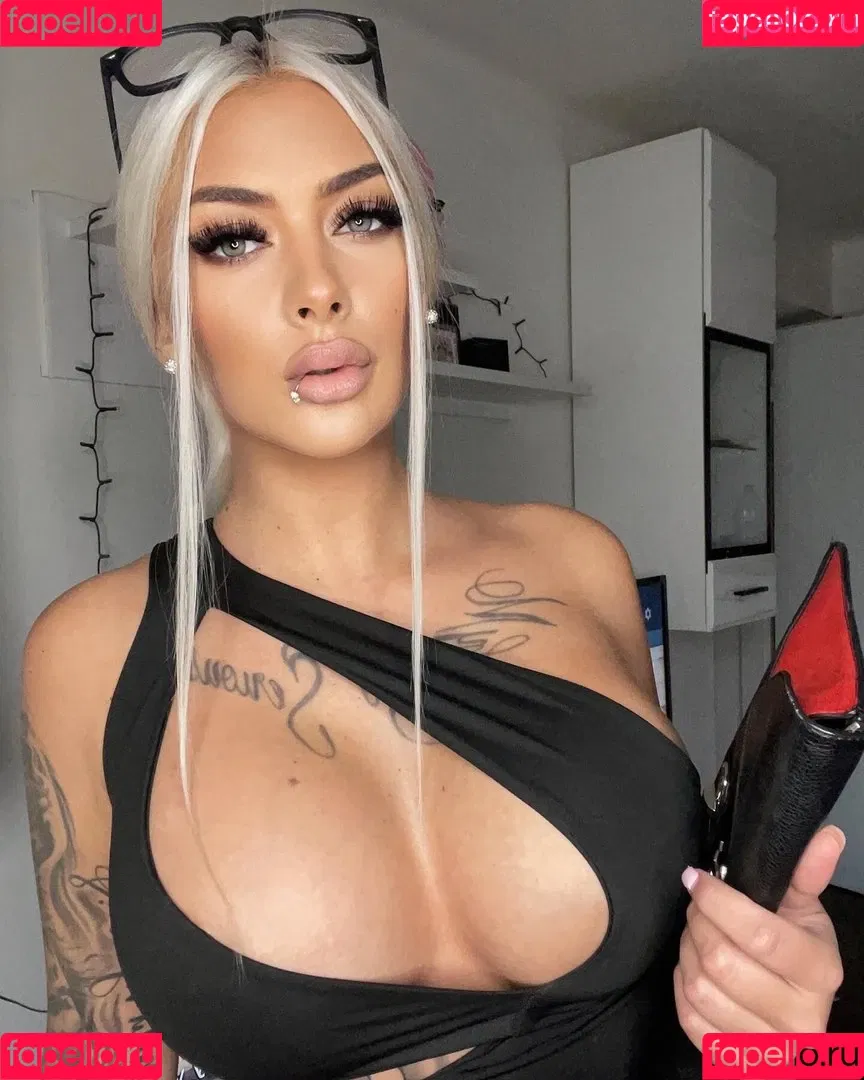 Deminecka Onlyfans Photo Gallery 