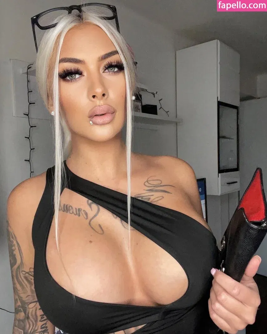 Deminecka Onlyfans Photo Gallery 