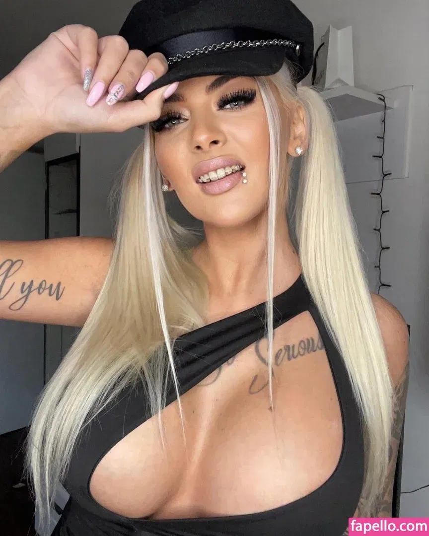 Deminecka Onlyfans Photo Gallery 