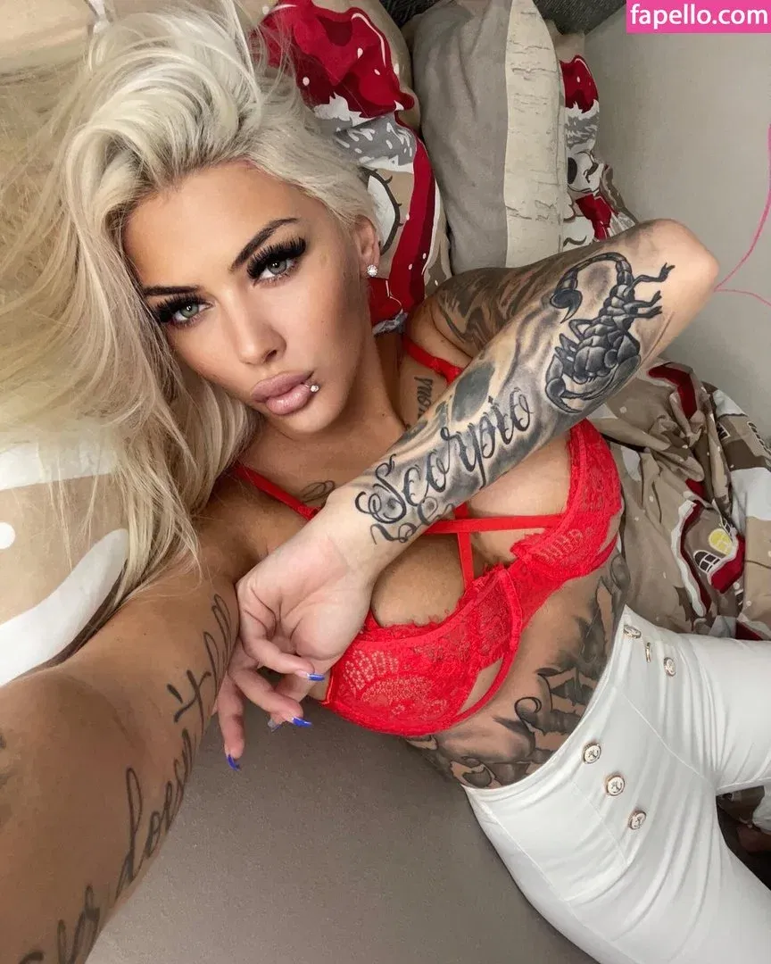 Deminecka Onlyfans Photo Gallery 