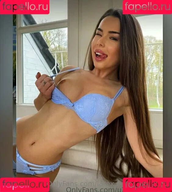 Latex_baby_vip_2000 Onlyfans Photo Gallery 