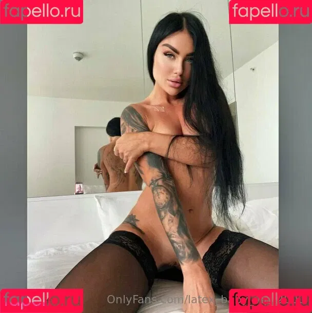 Latex_baby_vip_2000 Onlyfans Photo Gallery 