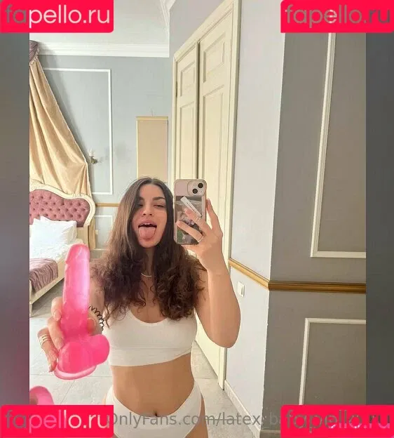 Latex_baby_vip_2000 Onlyfans Photo Gallery 