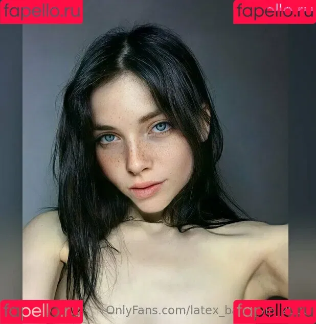 Latex_baby_vip_2000 Onlyfans Photo Gallery 