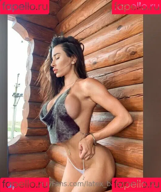 Latex_baby_vip_2000 Onlyfans Photo Gallery 