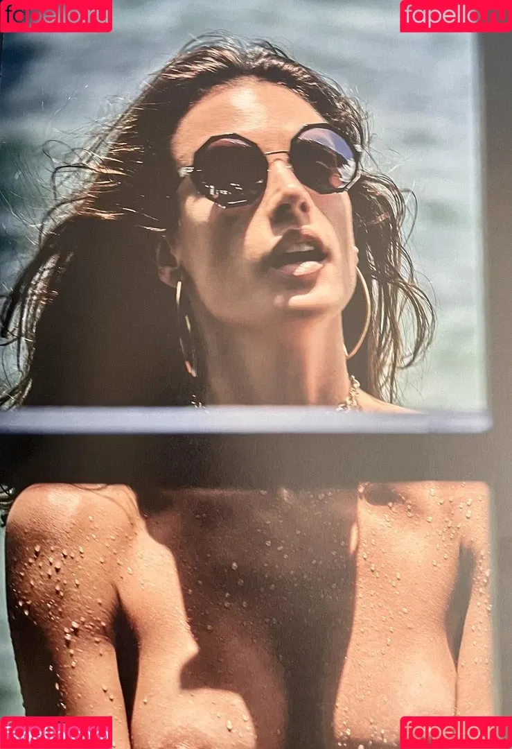 Alessandra Ambrosio Onlyfans Photo Gallery 