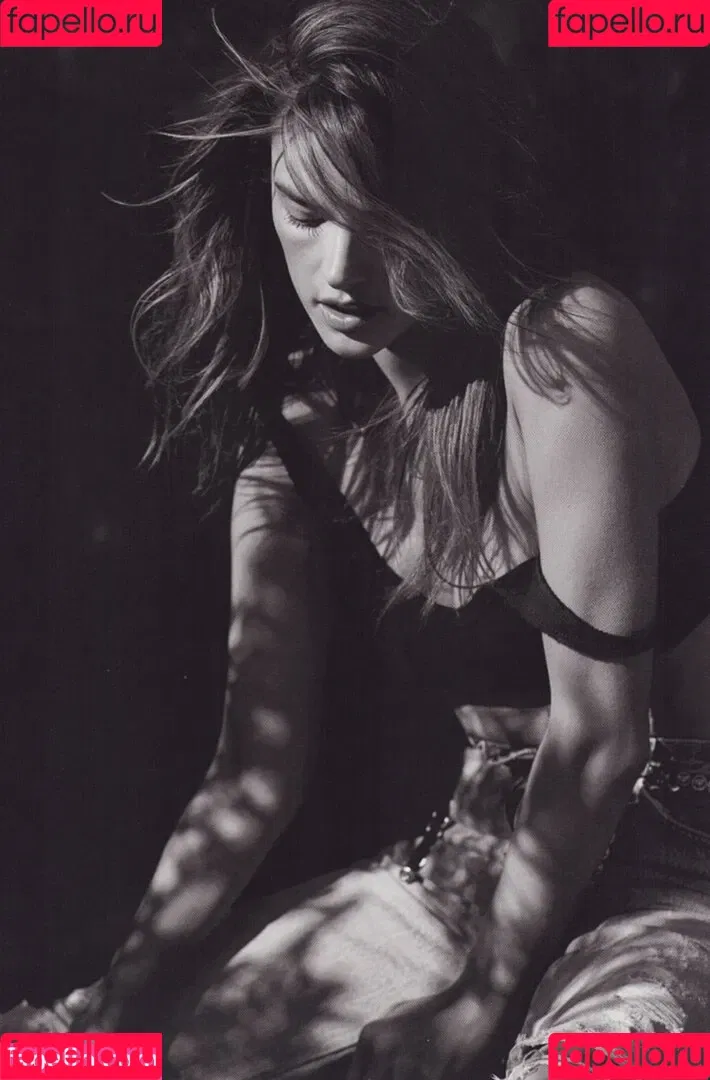 Alessandra Ambrosio Onlyfans Photo Gallery 