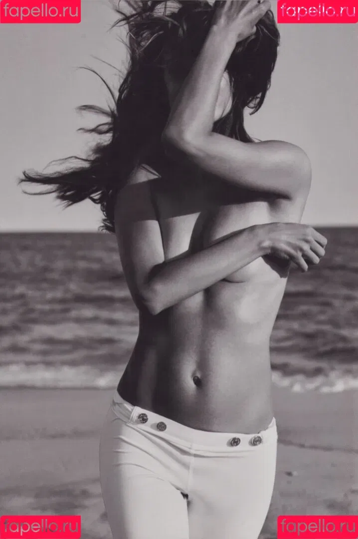 Alessandra Ambrosio Onlyfans Photo Gallery 