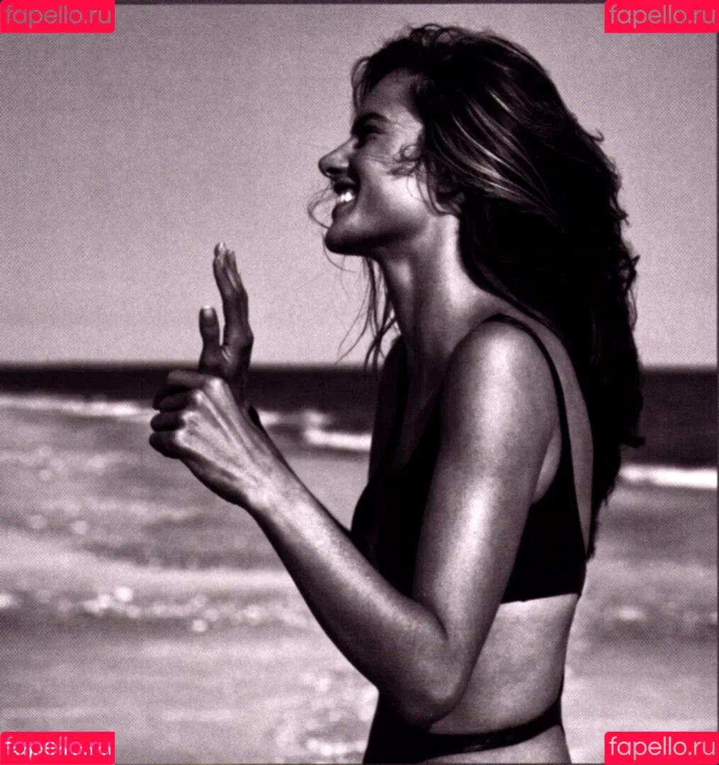 Alessandra Ambrosio Onlyfans Photo Gallery 