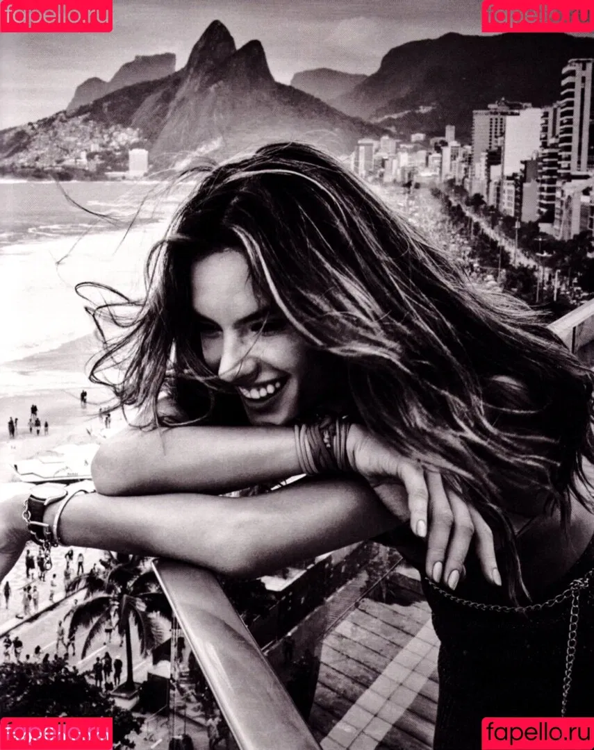 Alessandra Ambrosio Onlyfans Photo Gallery 