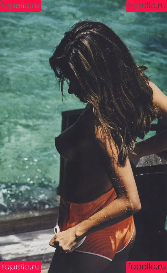 Alessandra Ambrosio Onlyfans Photo Gallery 