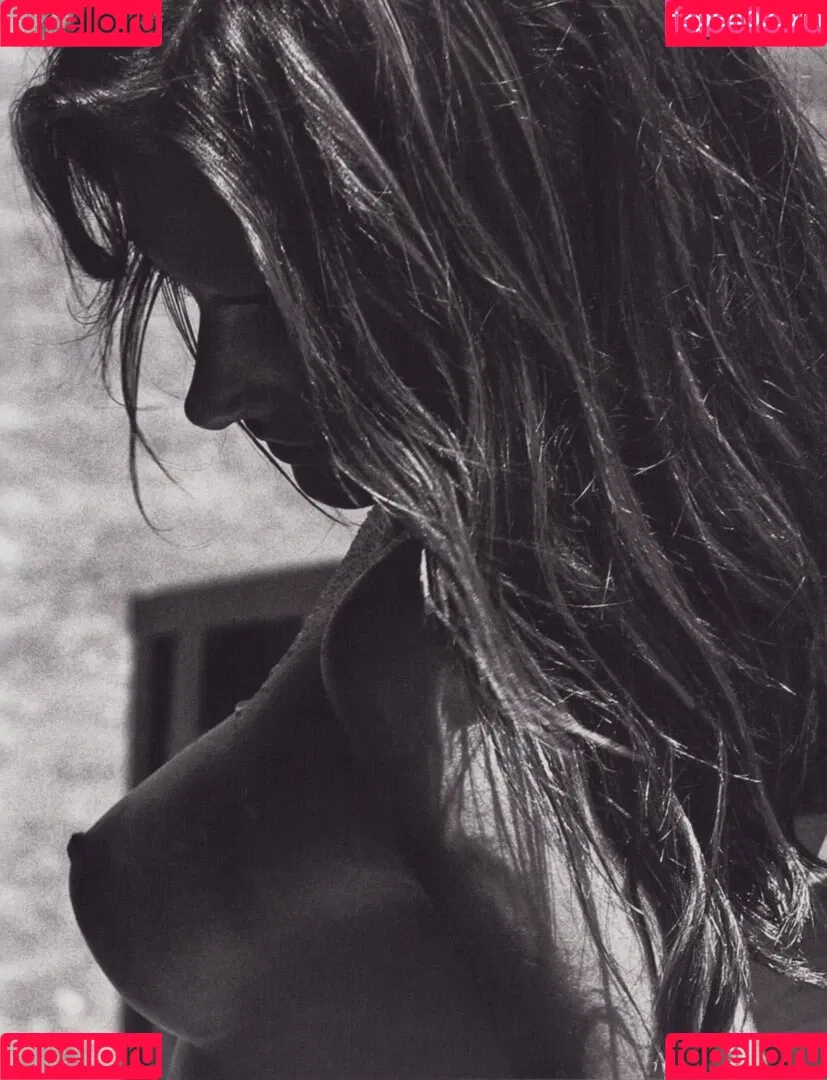 Alessandra Ambrosio Onlyfans Photo Gallery 