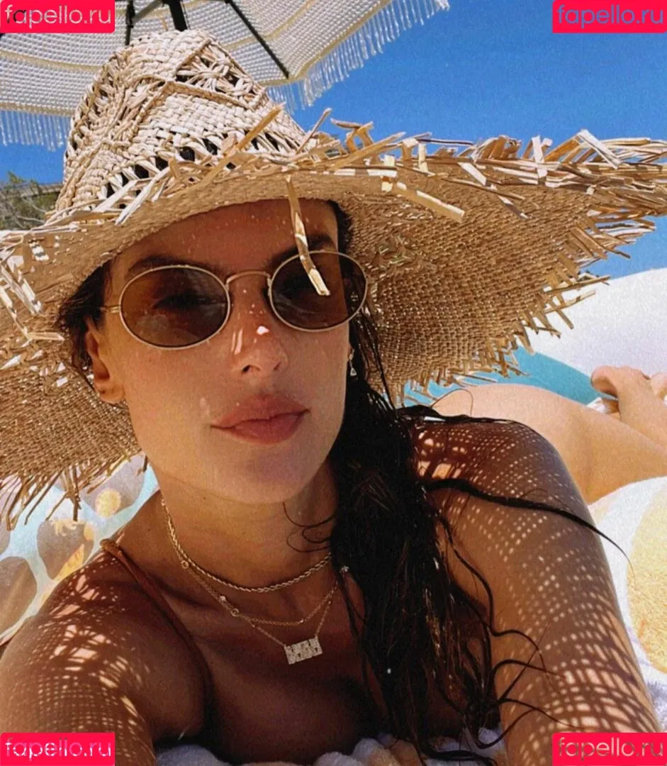Alessandra Ambrosio Onlyfans Photo Gallery 