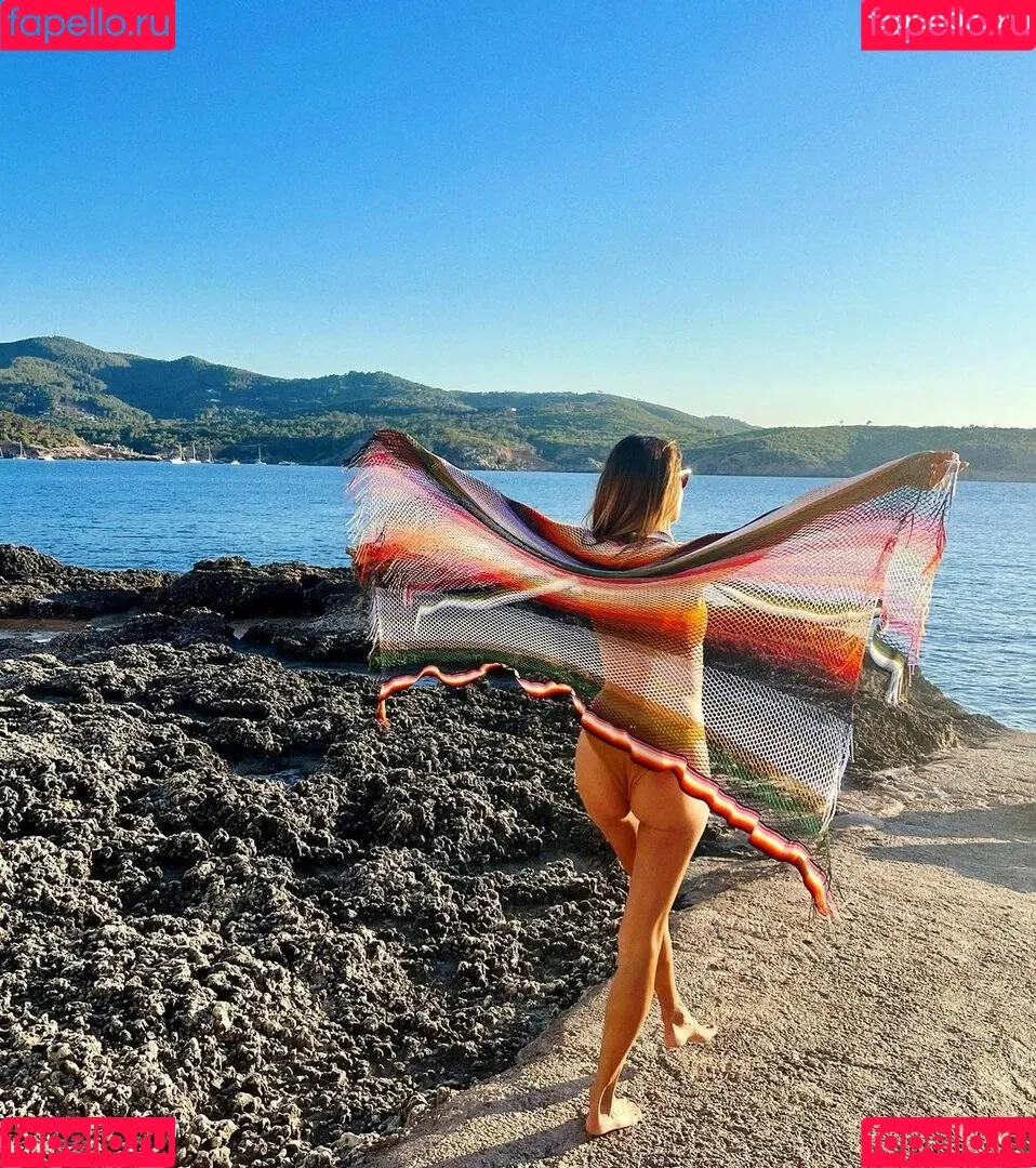 Alessandra Ambrosio Onlyfans Photo Gallery 