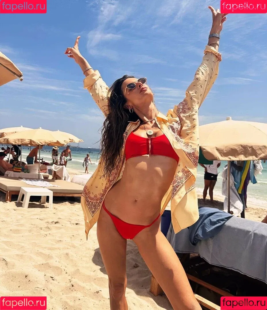 Alessandra Ambrosio Onlyfans Photo Gallery 