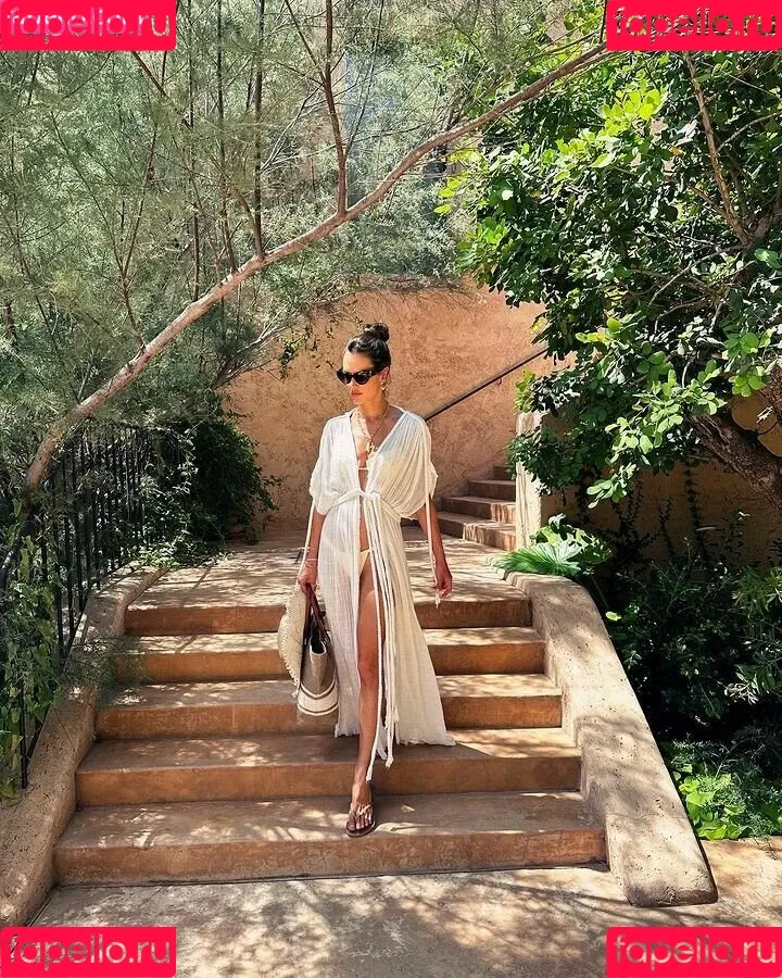 Alessandra Ambrosio Onlyfans Photo Gallery 