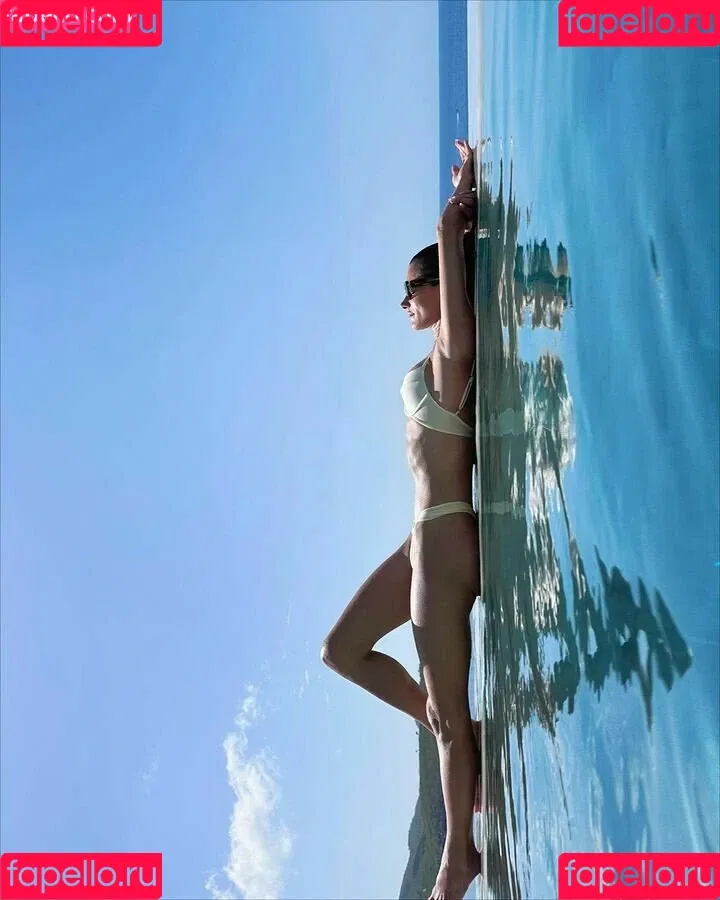 Alessandra Ambrosio Onlyfans Photo Gallery 