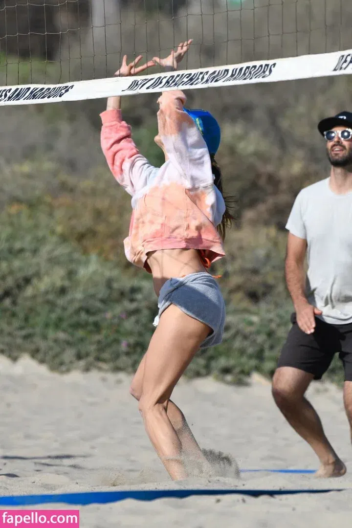 Alessandra Ambrosio Onlyfans Photo Gallery 