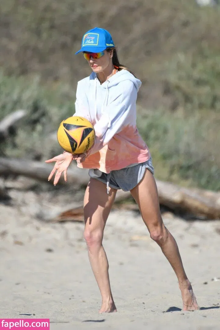 Alessandra Ambrosio Onlyfans Photo Gallery 