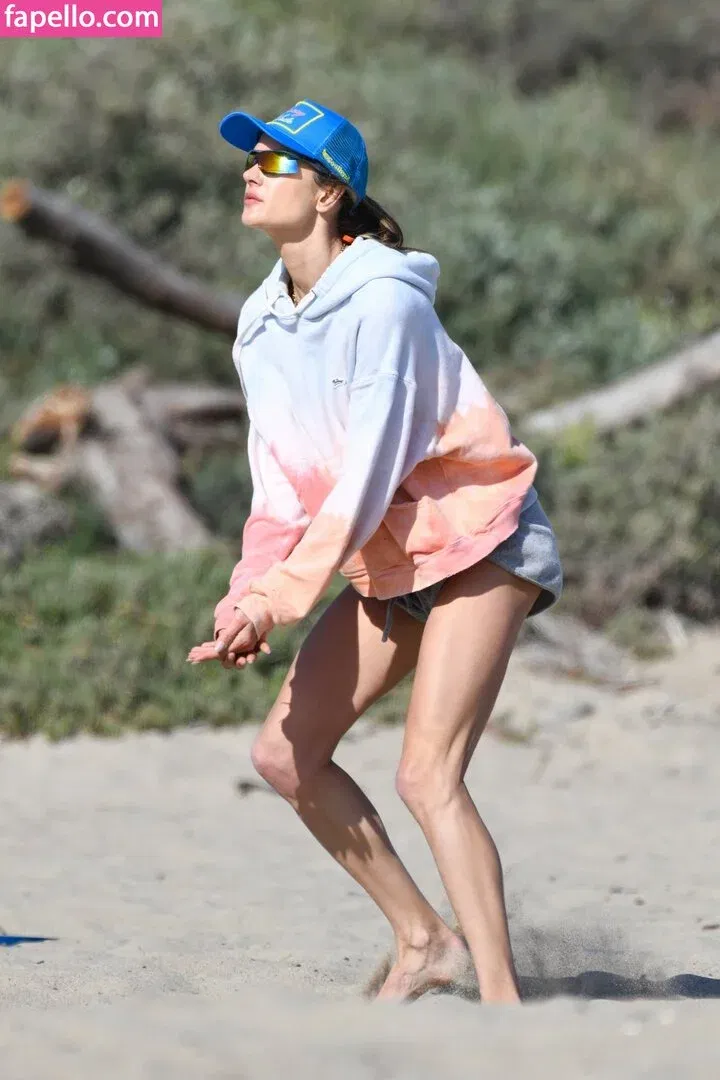 Alessandra Ambrosio Onlyfans Photo Gallery 