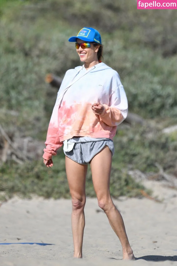 Alessandra Ambrosio Onlyfans Photo Gallery 