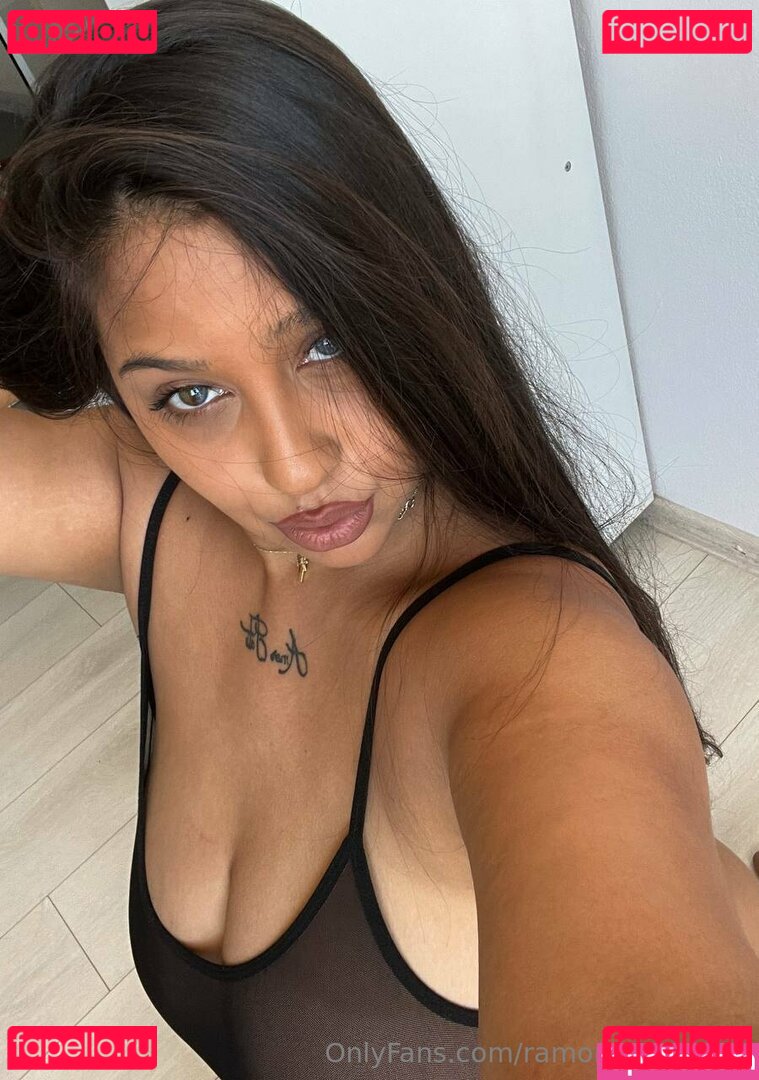 ramonasanziana Nude Onlyfans Photo 18