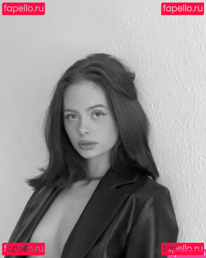Aja Viola Nude Onlyfans Photo 24
