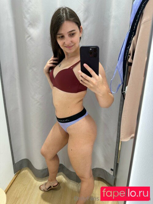 Littlecutenika Nude Onlyfans Photo 16