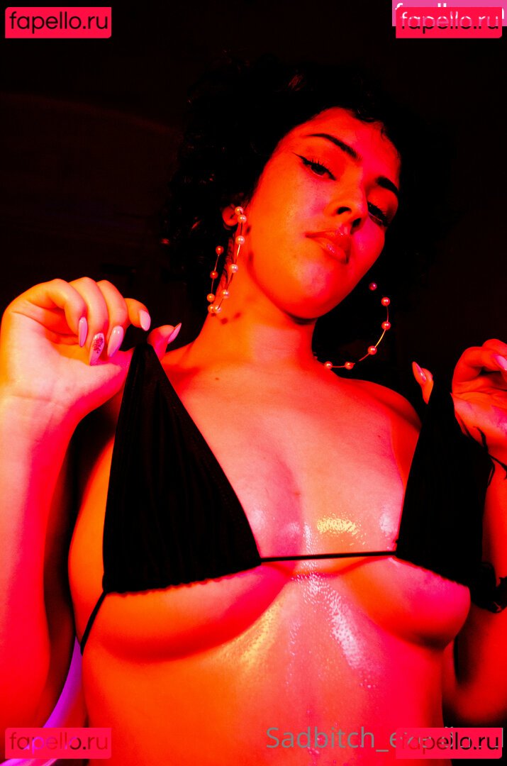 sadbitch_exe Nude Onlyfans Photo 44